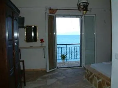 Margina Aparthotel Gaios