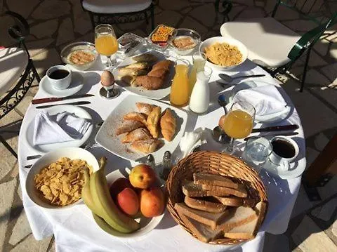 Apart-hotel Margina Gaios